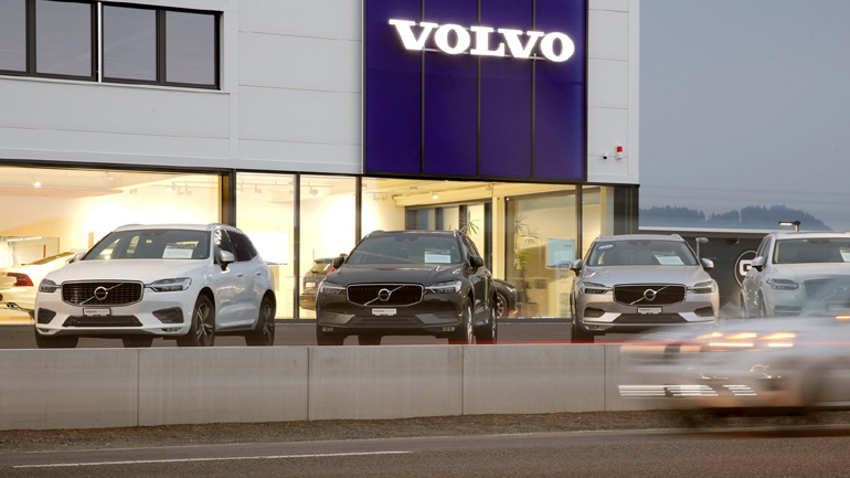 Τεράστια ανάκληση 500.000 αυτοκινήτων από τη Volvo